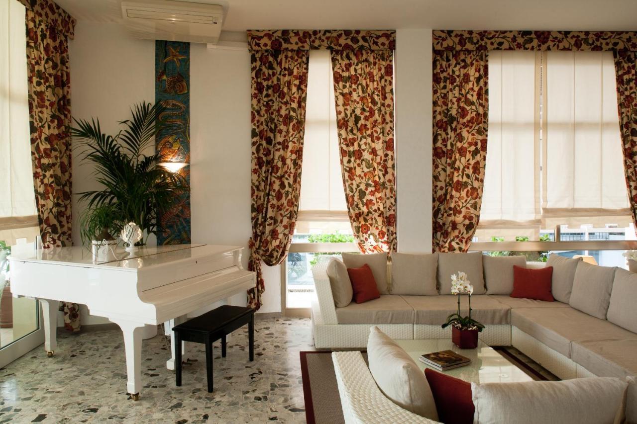 Hotel Canarie Jesolo Extérieur photo