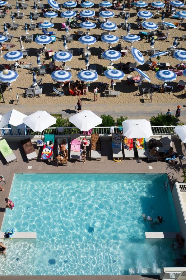 Hotel Canarie Jesolo Extérieur photo