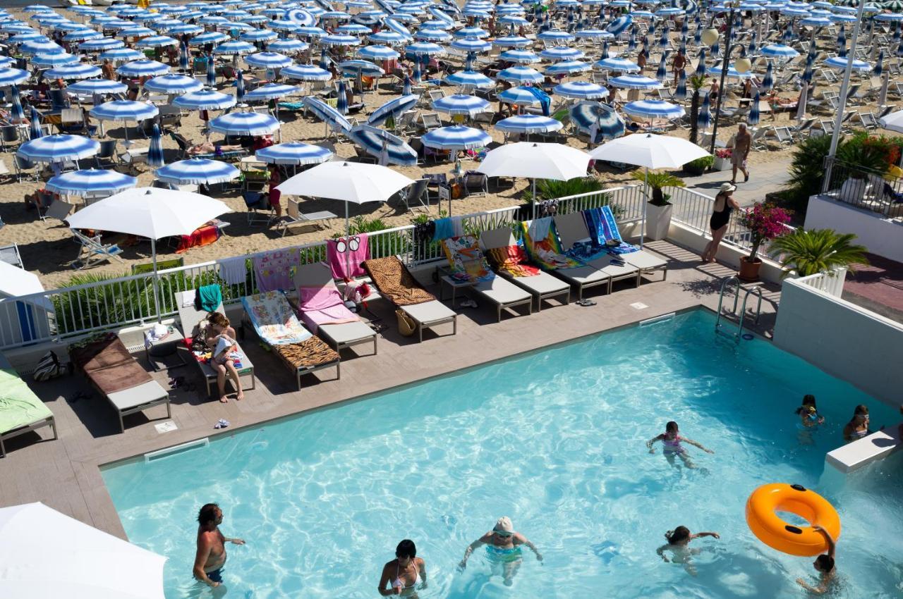 Hotel Canarie Jesolo Extérieur photo