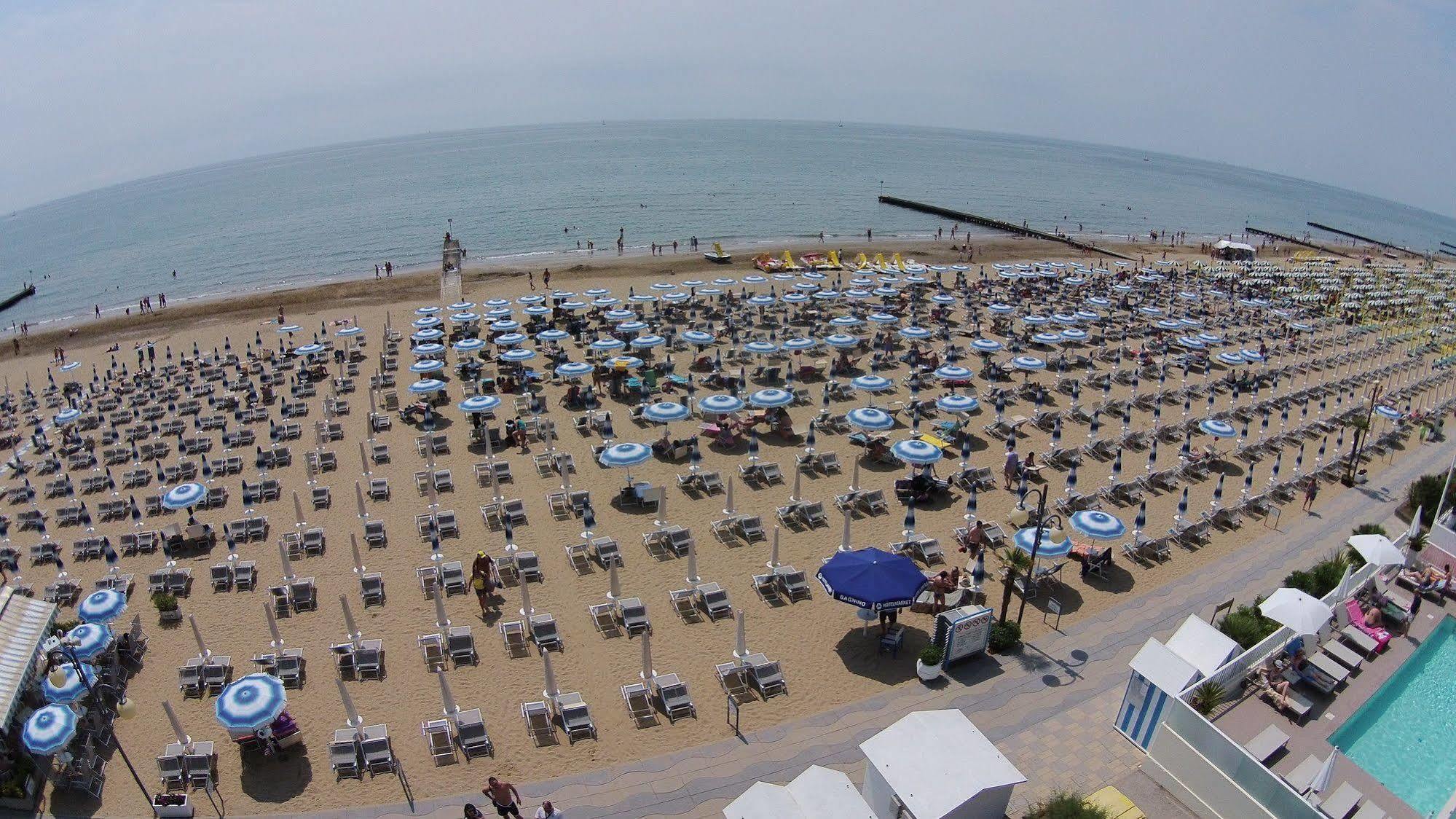 Hotel Canarie Jesolo Extérieur photo